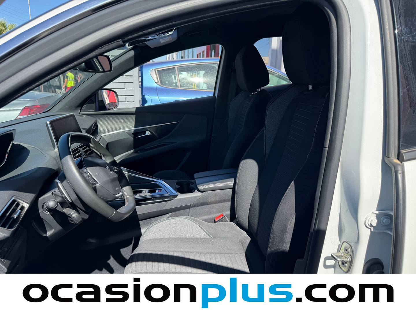 Foto Peugeot 3008 Peugeot 3008 BlueHDi 130 S&S Active Pack EAT8 (130 CV)