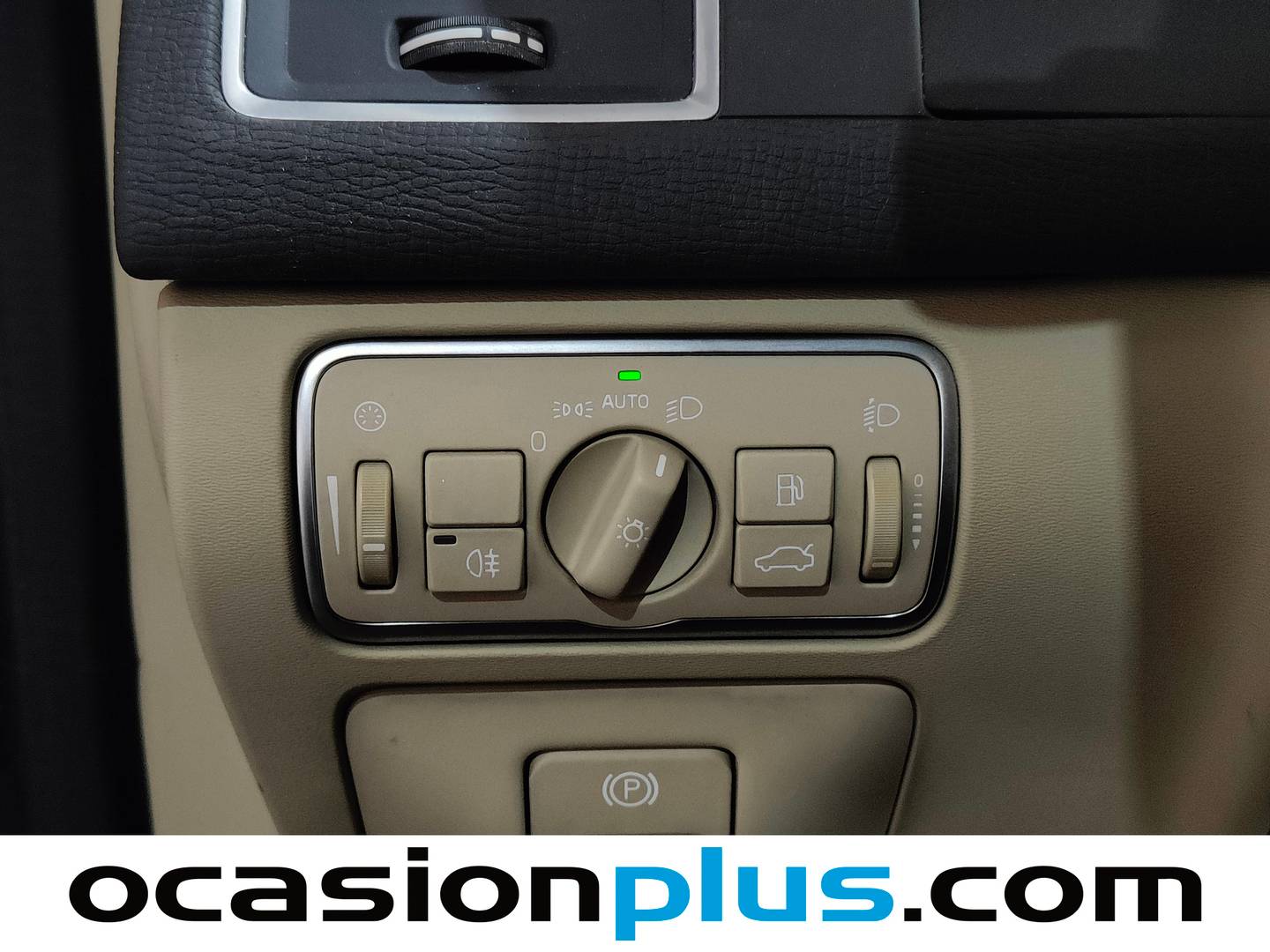 Foto Volvo XC60 Volvo XC60 D4 Momentum AWD Auto (190 CV)