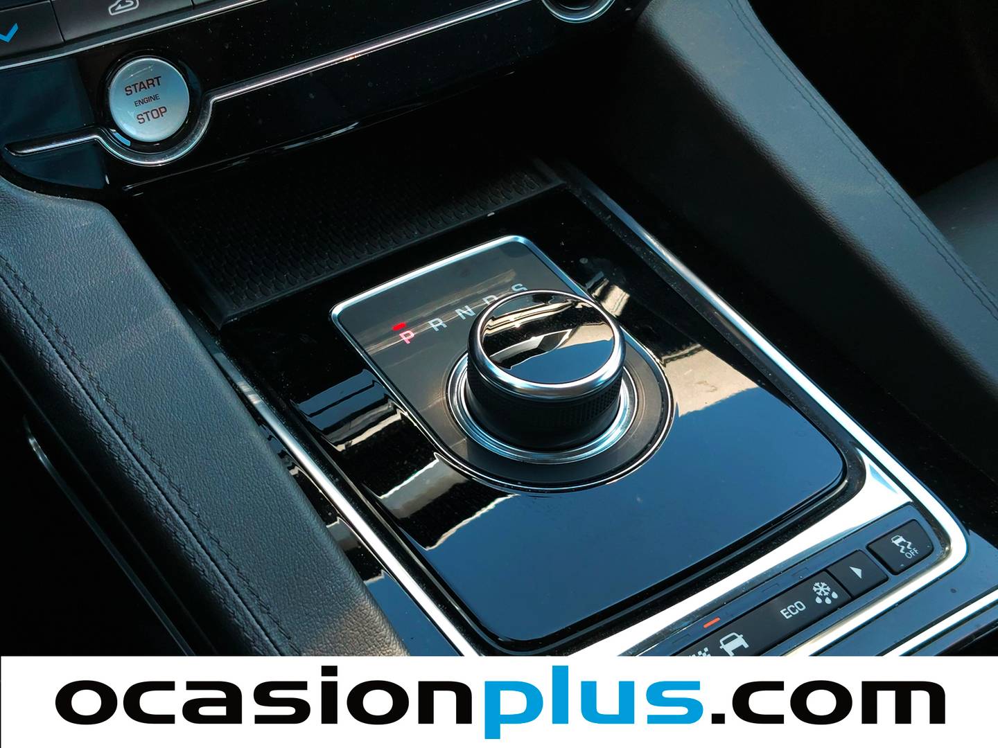 Foto asientos delanteros Jaguar F-Pace Jaguar F-PACE 2.0L i4D Prestige AWD Auto (180 CV)