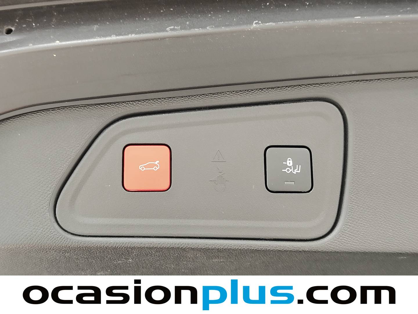 Foto Peugeot 3008 Hybrid Peugeot 3008 Hybrid GT eDCS6 (145 CV)