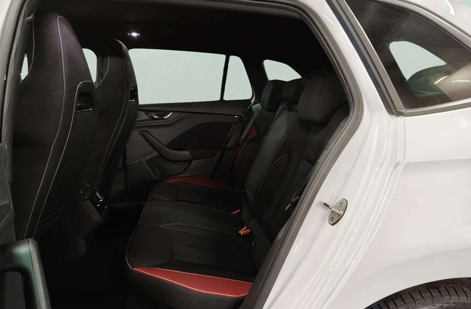 Škoda Scala 1.5 TSI Montecarlo - foto 14