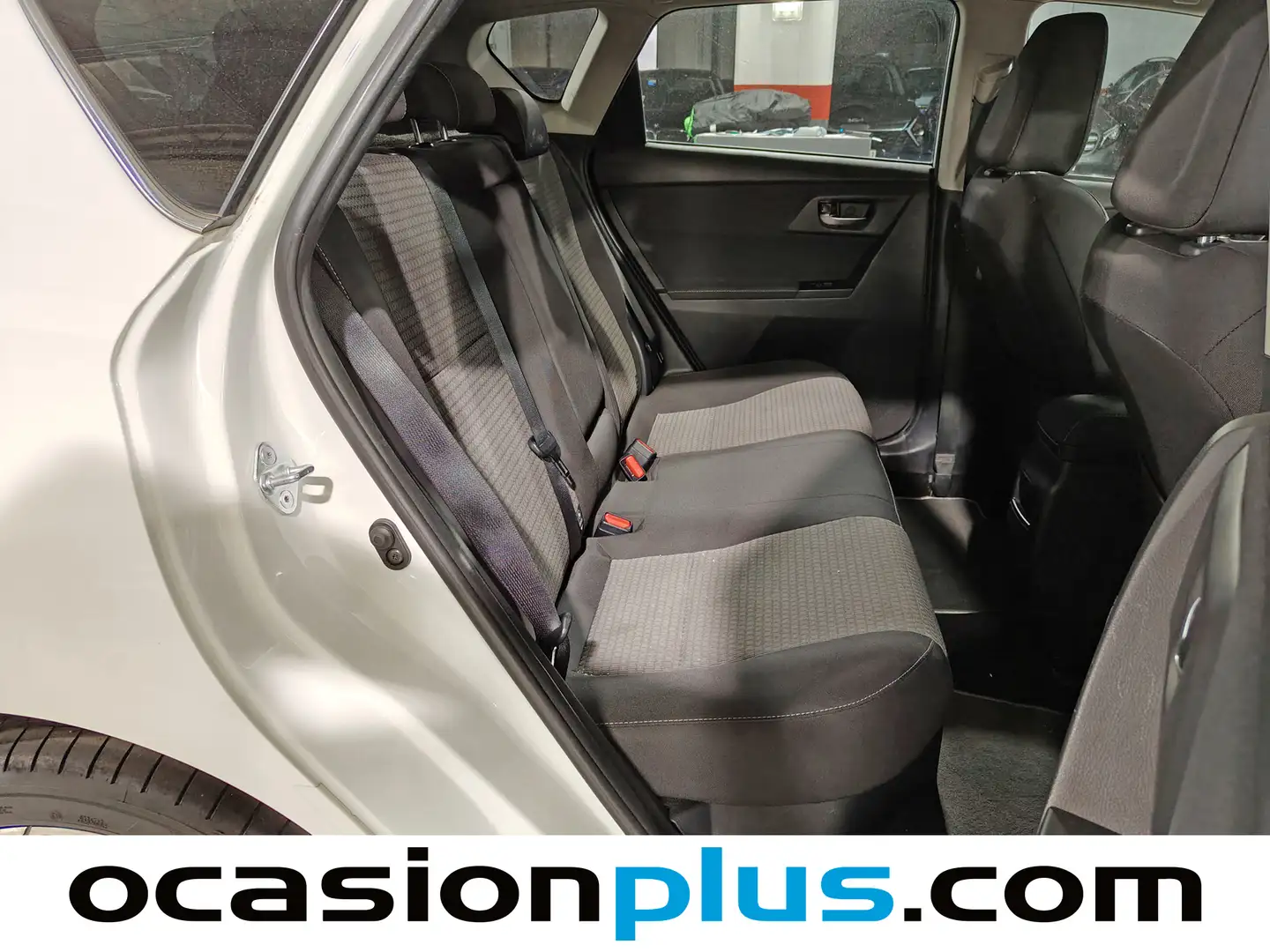 Foto Toyota Auris Toyota Auris 140H Hybrid Feel! (136 CV)