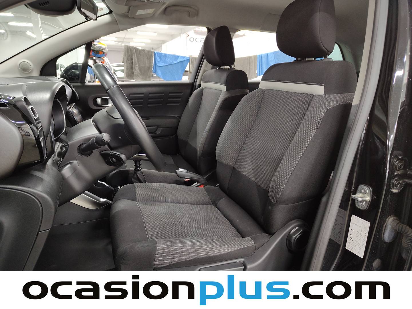 Foto asientos delanteros Citroën C3 Aircross Citroën C3 Aircross PureTech 110 S&S Plus (110 CV)