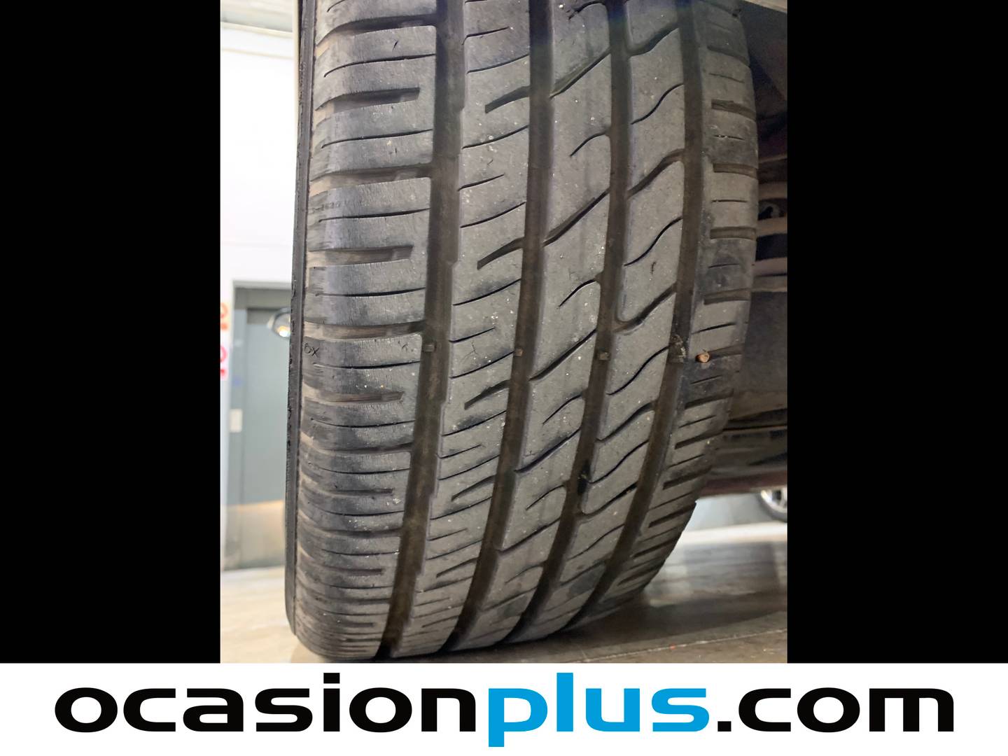 Foto Toyota Auris Toyota Auris 140H Hybrid Touring Sports Feel! Edition (136 CV)