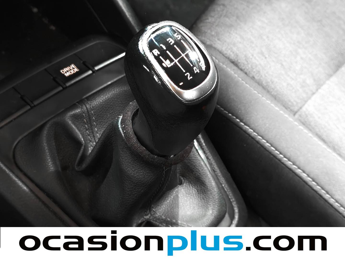 Foto KIA Stonic Kia Stonic 1.0 T-GDi MHEV iMT Concept (100 CV)