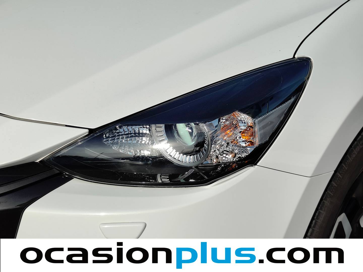 Extras del Mazda Mazda2 Mazda Mazda 2 1.5 e-SKYACTIV G Center-Line Convenienc (90 CV)