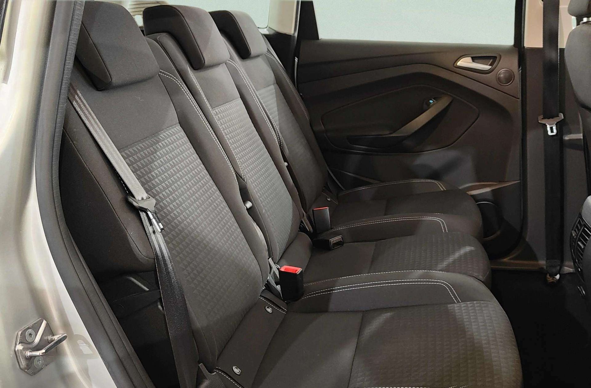 Ford C-Max 1.0 EcoBoost Trend+ - foto 15
