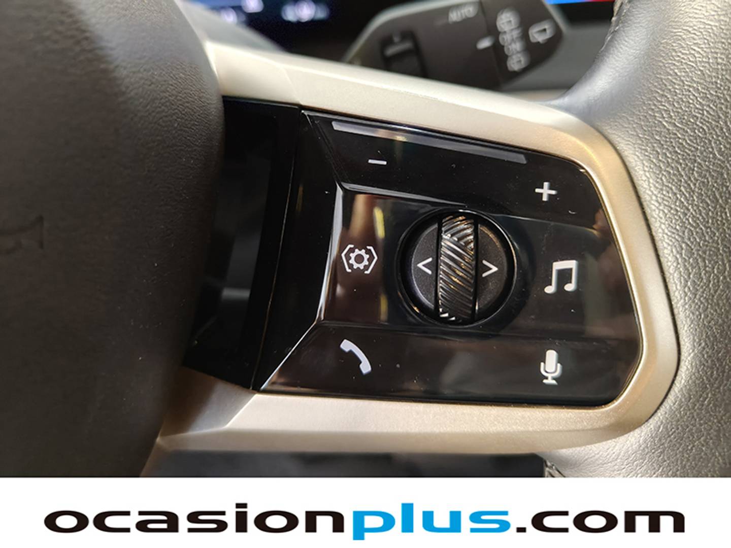 Foto BMW iX BMW iX M60 (619 CV)