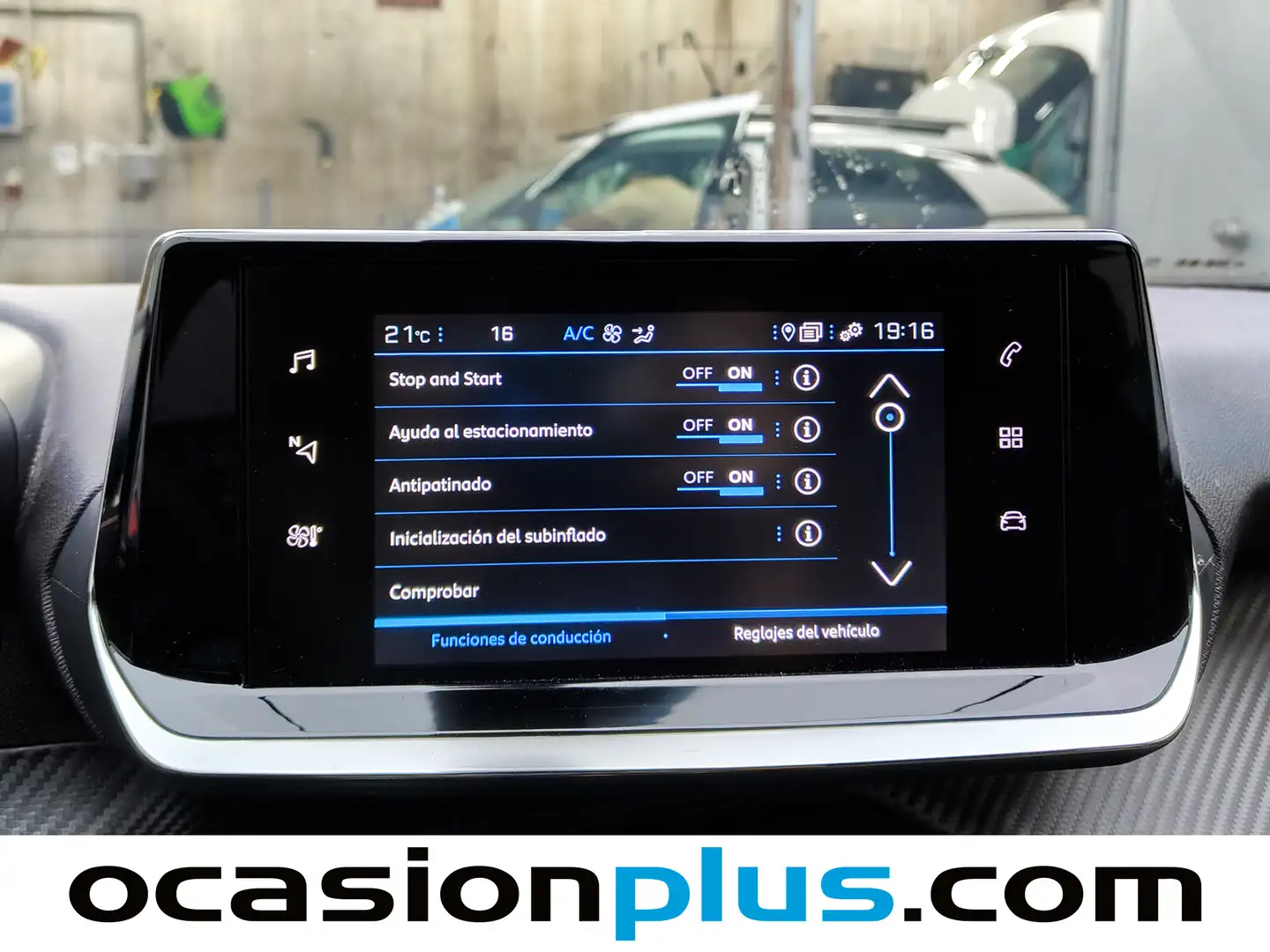 Foto Peugeot 2008 Peugeot 2008 PureTech 100 S&S Allure Pack  (100 CV)