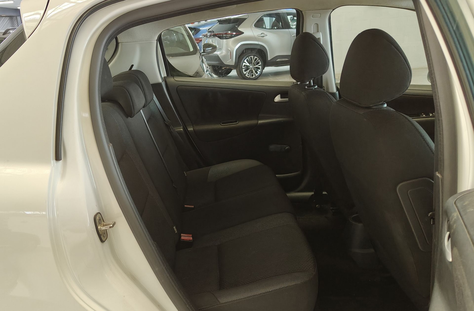 Peugeot 207 1.4 HDi Business Line FAP - foto 13
