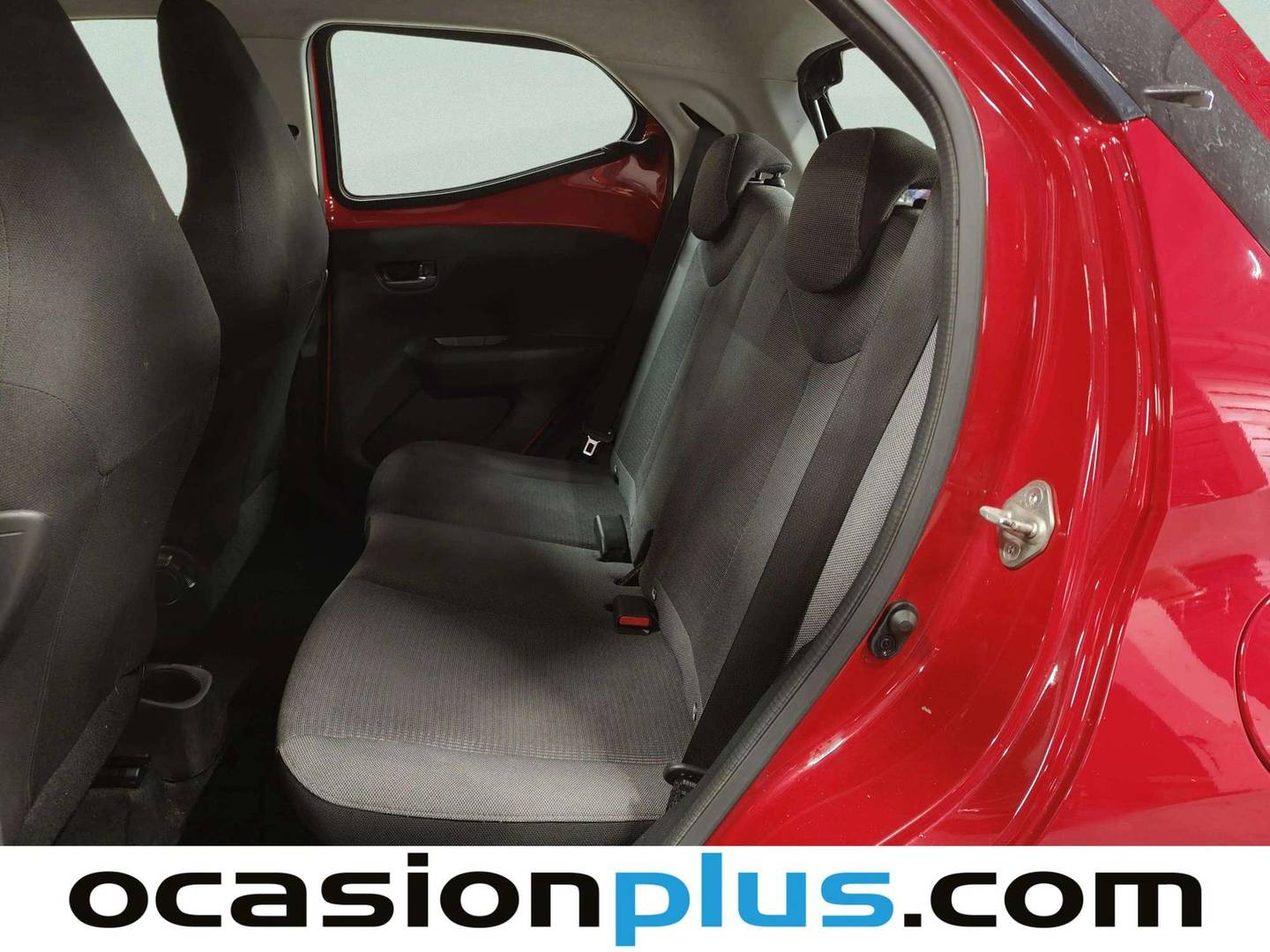 Foto asientos traseros Toyota Aygo Toyota Aygo 1.0 70 x-play (72 CV)