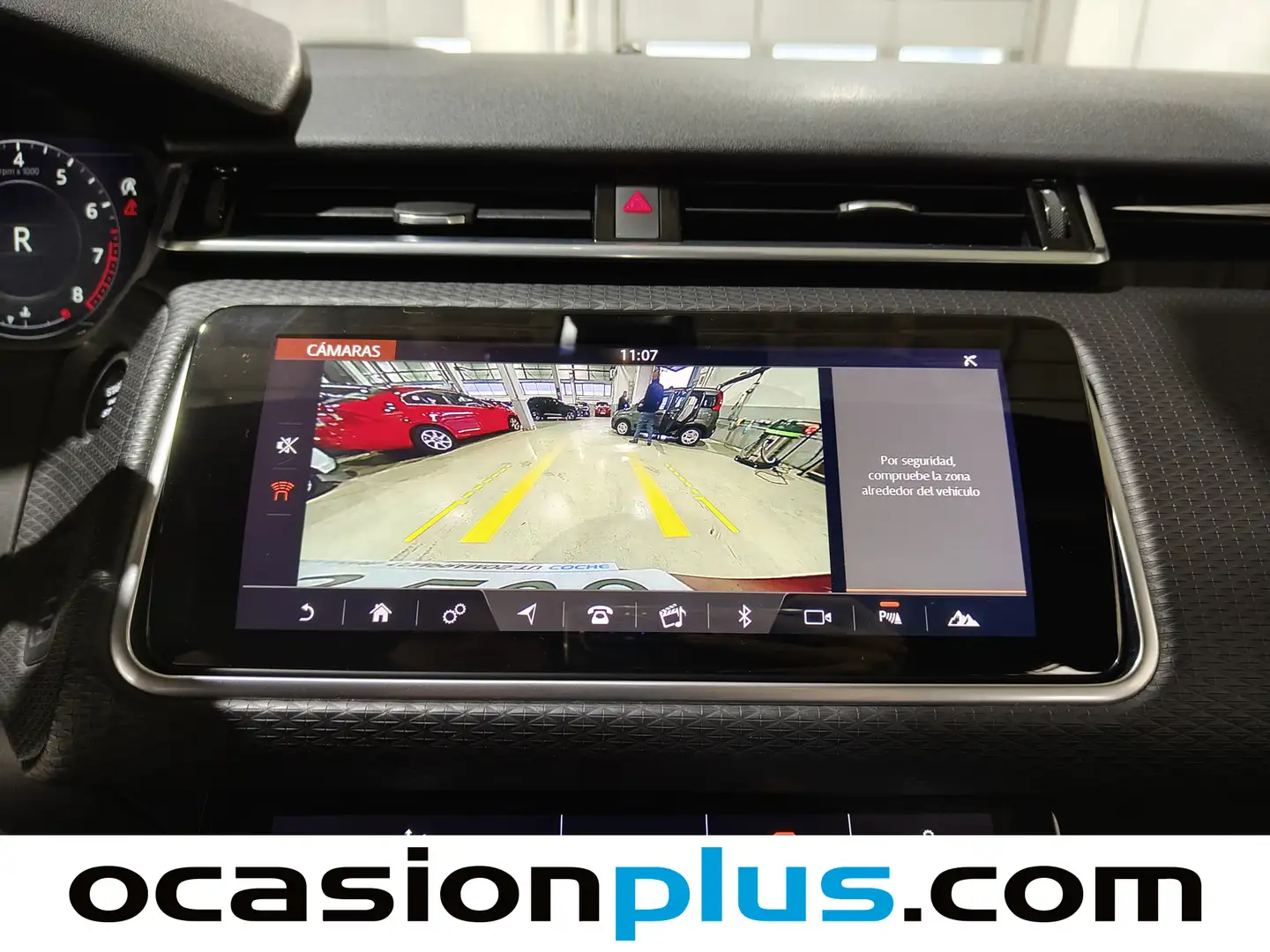 Foto Land Rover Range Rover Velar Land Rover Range Rover Velar P250 R-Dynamic 4WD Auto (250 CV)