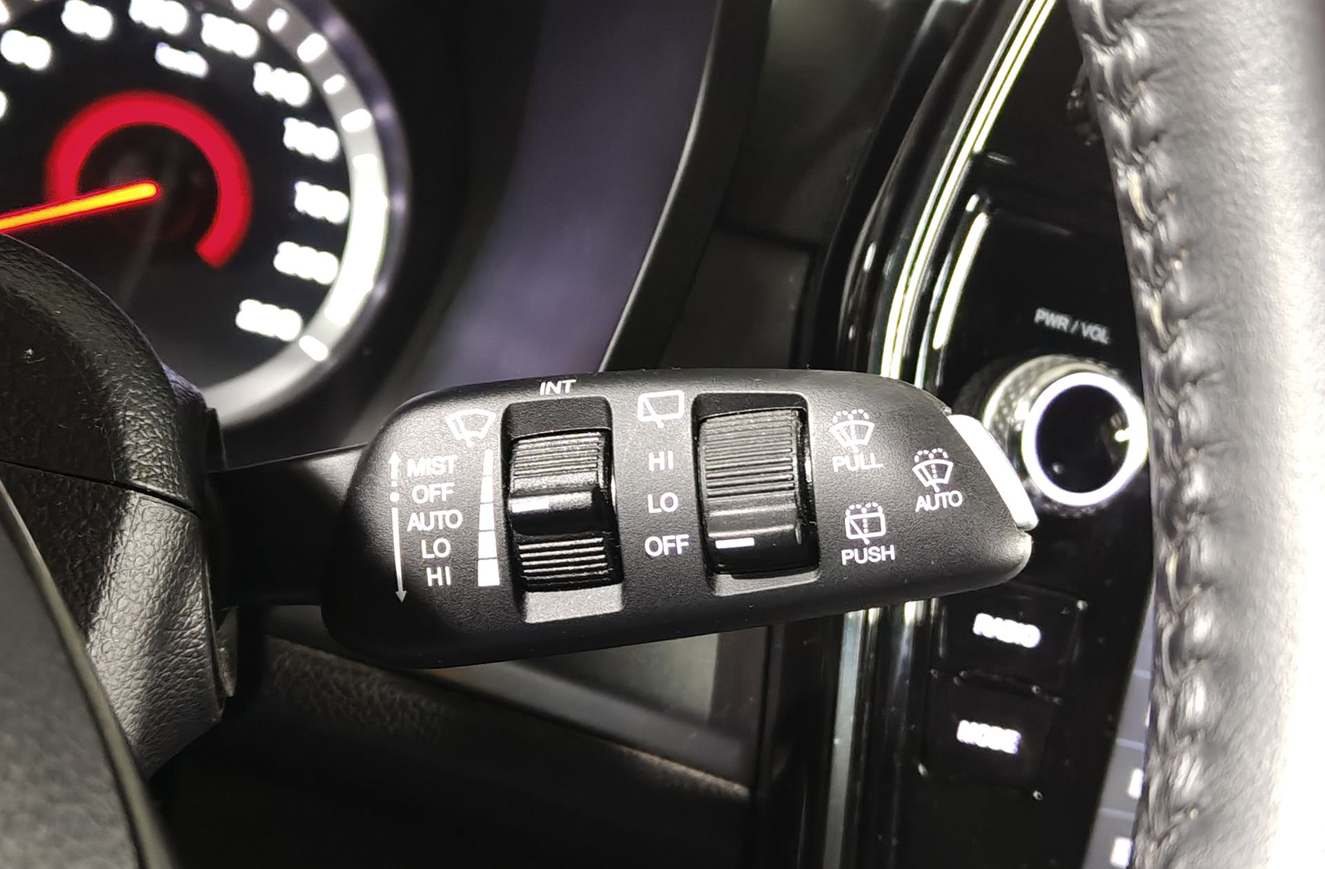 SsangYong Tivoli G12T Urban Plus - foto 25