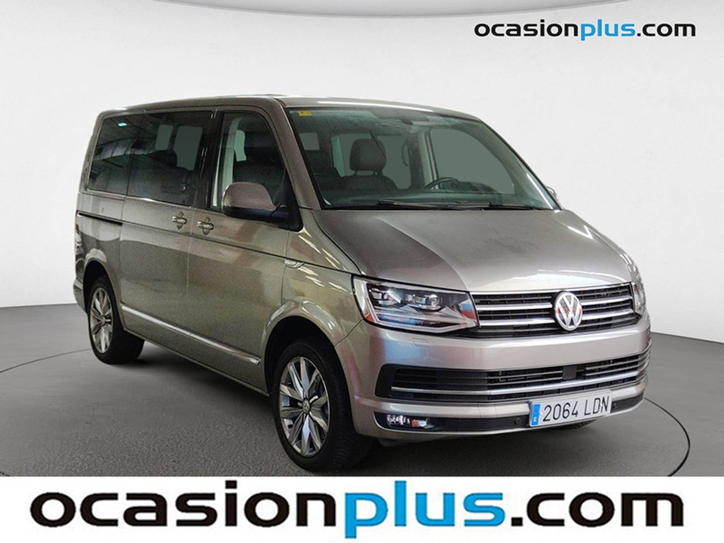 Foto delantera Volkswagen Multivan Volkswagen Multivan Premium Batalla Corta 2.0 TDI BMT 7 plazas (198 CV) DSG derecha