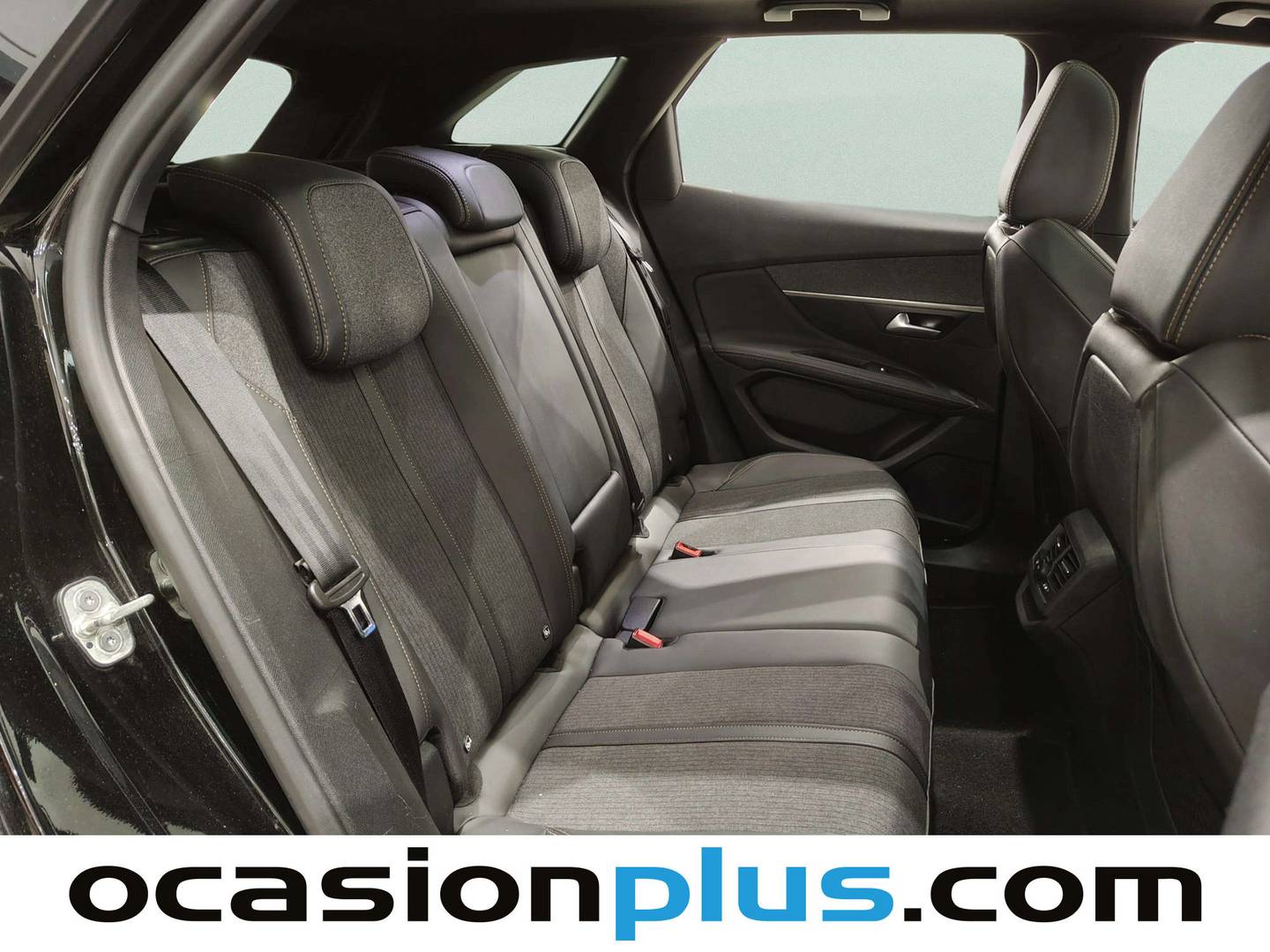 Foto Peugeot 3008 Peugeot 3008 BlueHDI 130 S&S GT Line EAT8 (130 CV)