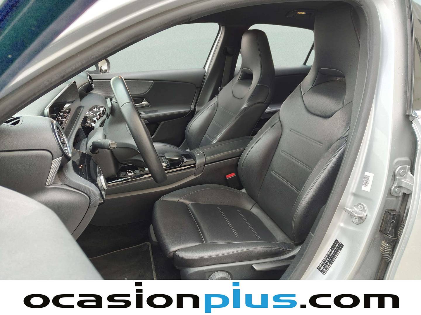 Foto asientos delanteros Mercedes Clase A Mercedes-Benz Clase A 180 d (116 CV)