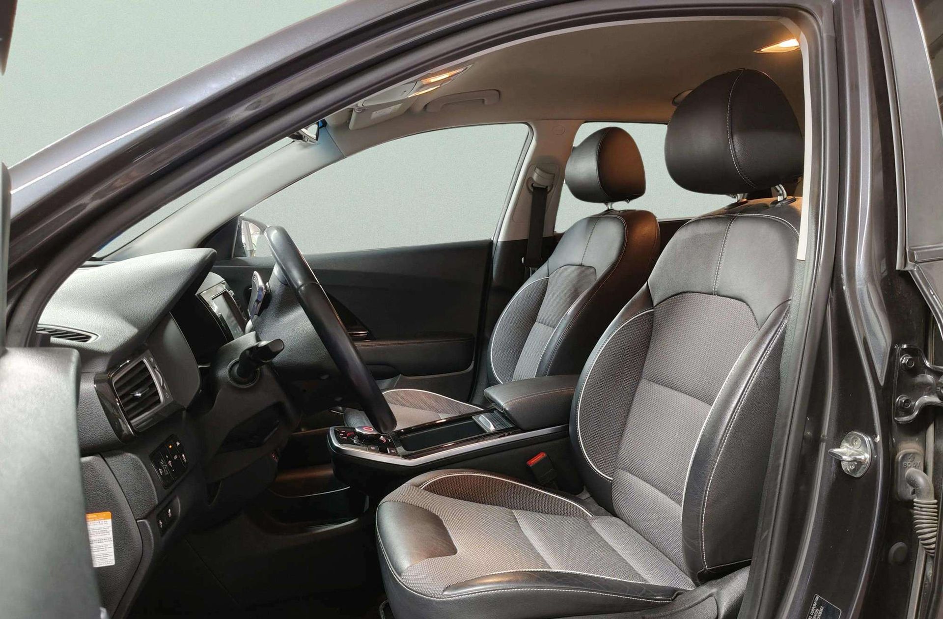 Kia Niro Emotion - foto 11