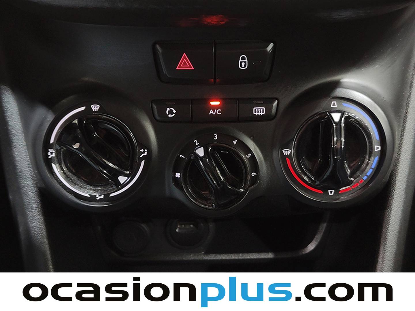 Foto Peugeot 208 Peugeot 208 BlueHDi 100 S&S Signature (99 CV)