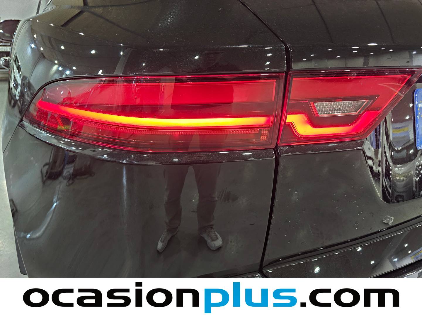 Jaguar E-Pace Jaguar E-PACE 2.0D MHEV R-Dynamic SE 4WD Auto (163 CV) de segunda mano