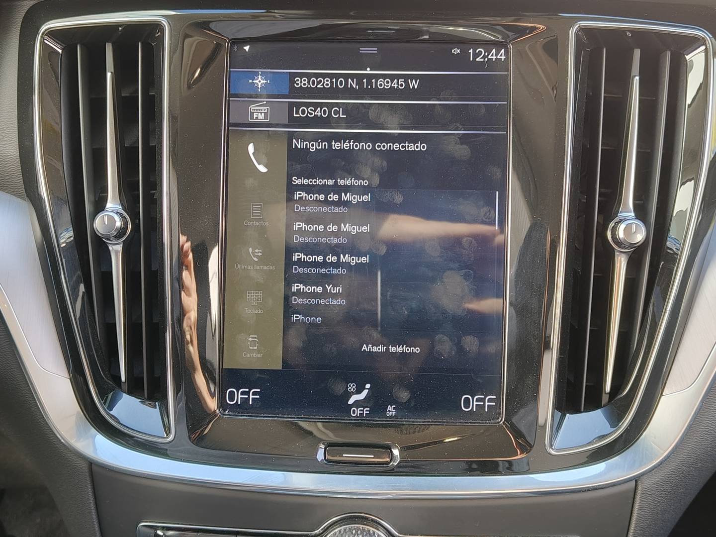 Foto Volvo V60 Volvo V60 D4 Momentum Auto (190 CV)