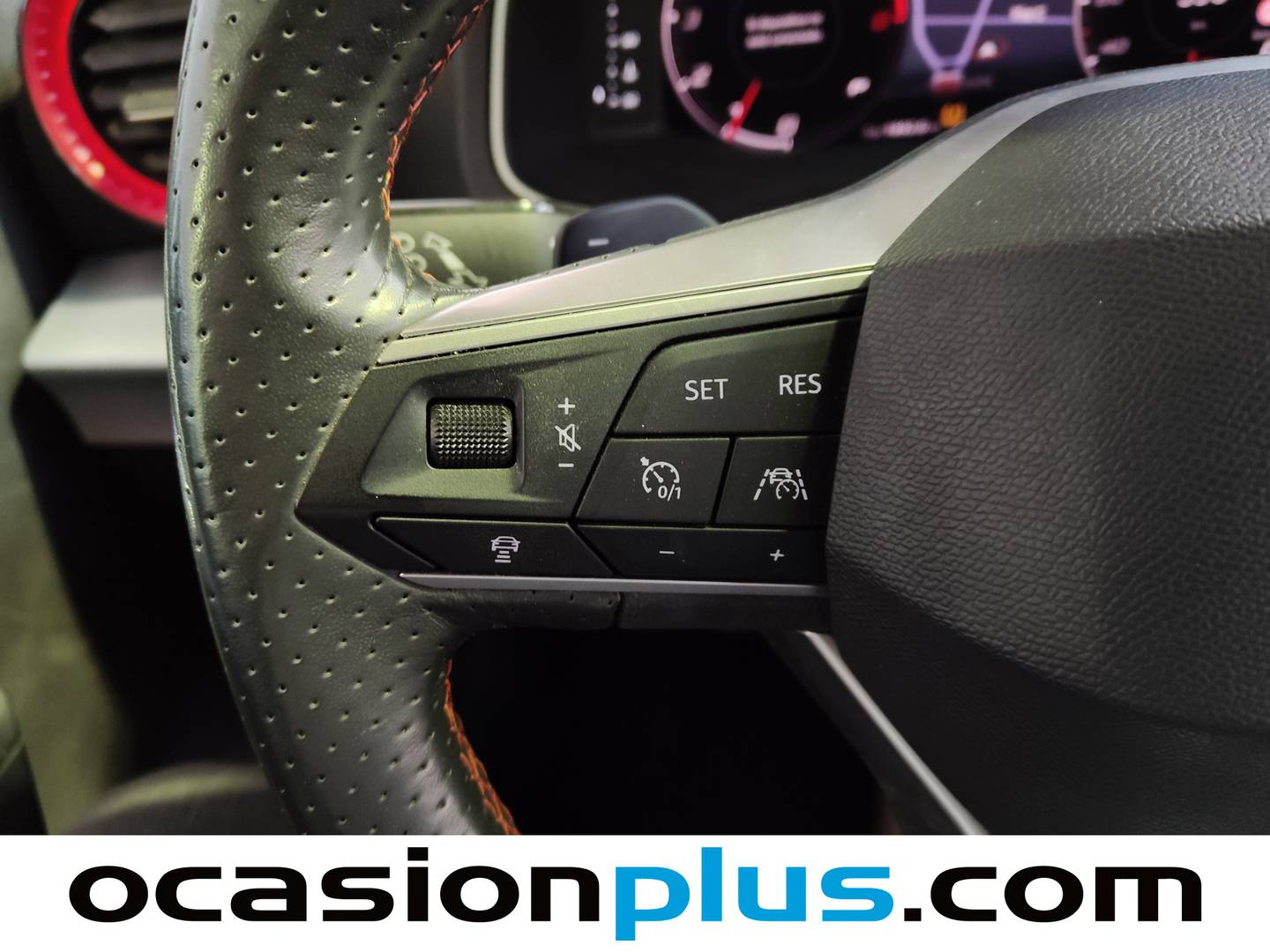 Foto Seat Arona SEAT Arona 1.5 TSI S&S FR XL DSG (150 CV)