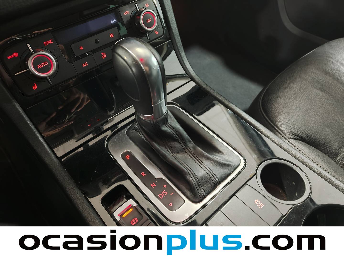 Foto Volkswagen Touareg Volkswagen Touareg R-Line 3.0 TDI V6 BMT (245 CV) Tiptronic