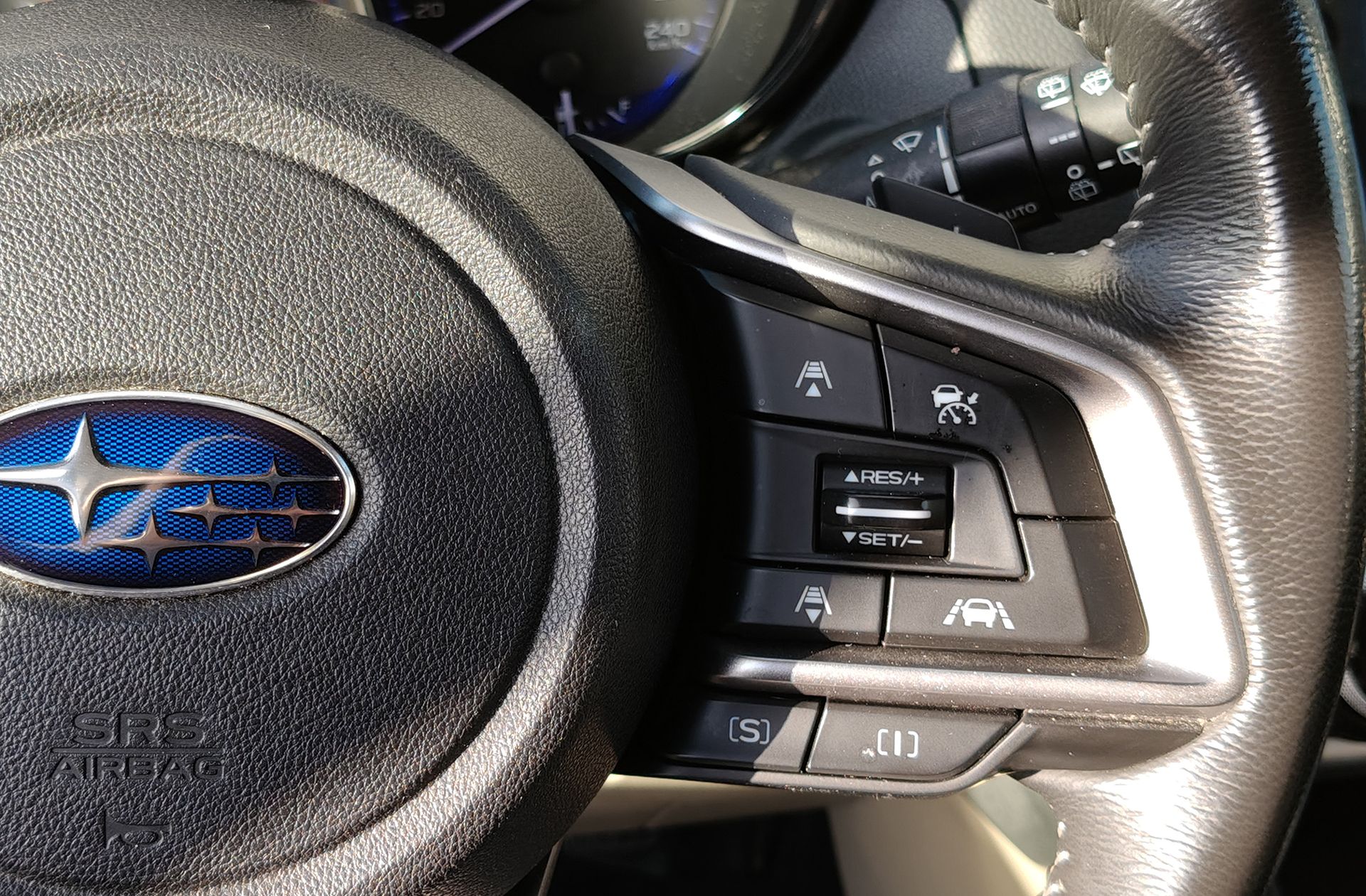 Subaru Outback 2.5 Executive Plus S CVT Lineartronic AWD GLP - foto 34