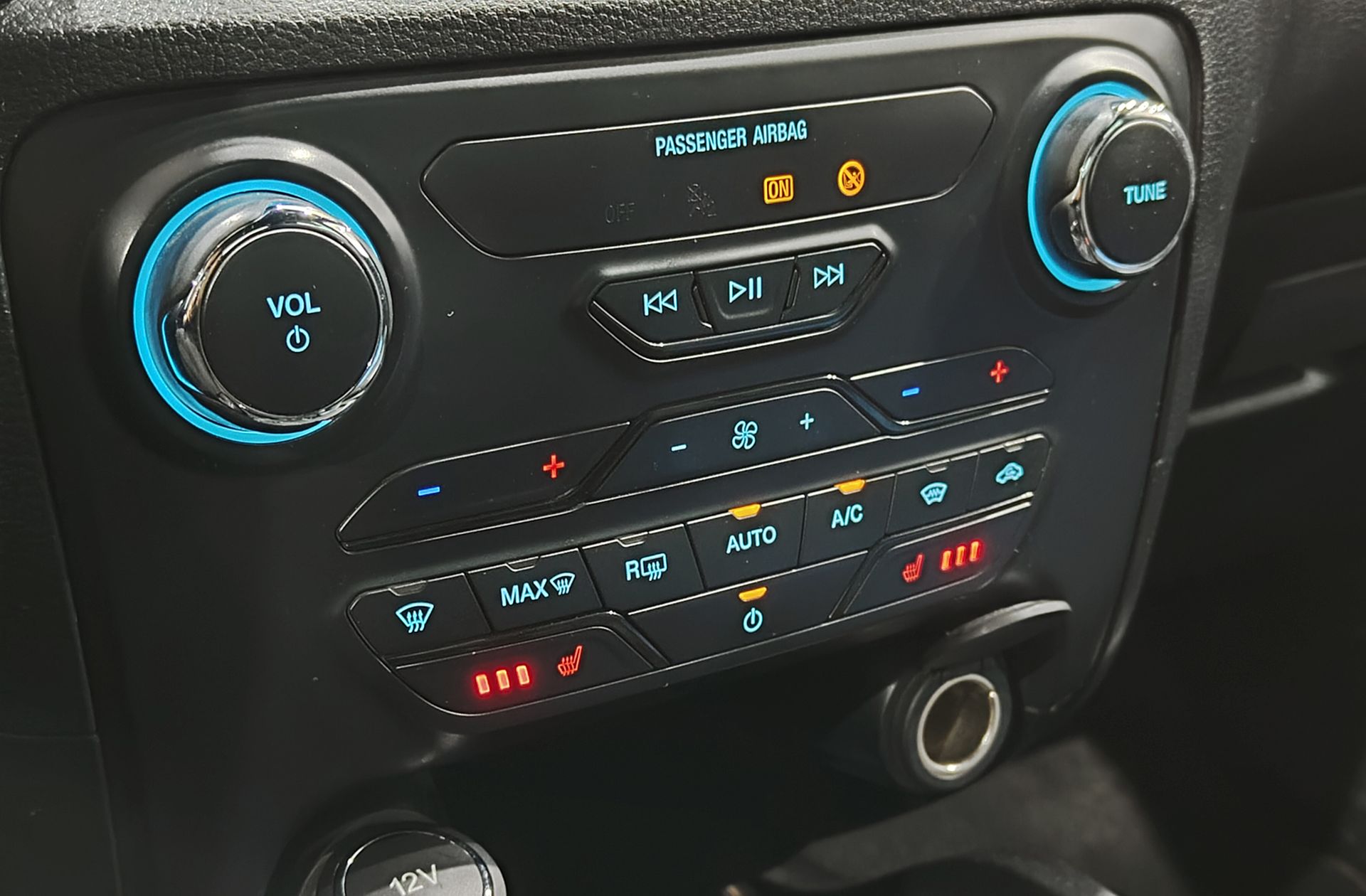Ford Ranger Pickup 2.0 EcoBlue Doble Cabina Wildtrack 4x4 - foto 36