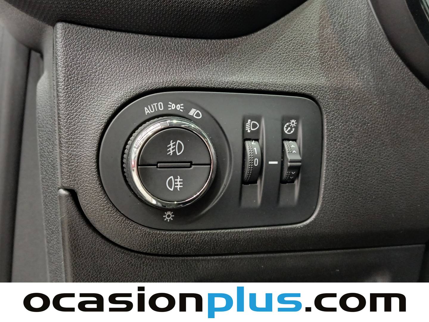 Extras y acabados del Opel Crossland X Opel Crossland X 1.2 Edition Pro (81 CV)