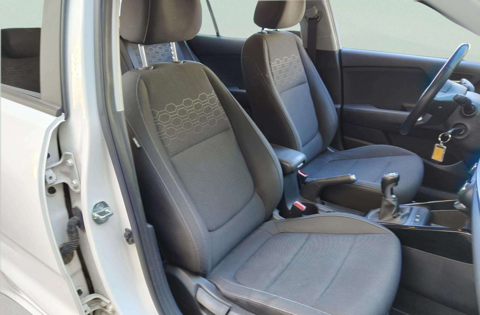 Kia Rio 1.0 T-GDi MHEV iMT Drive - foto 19