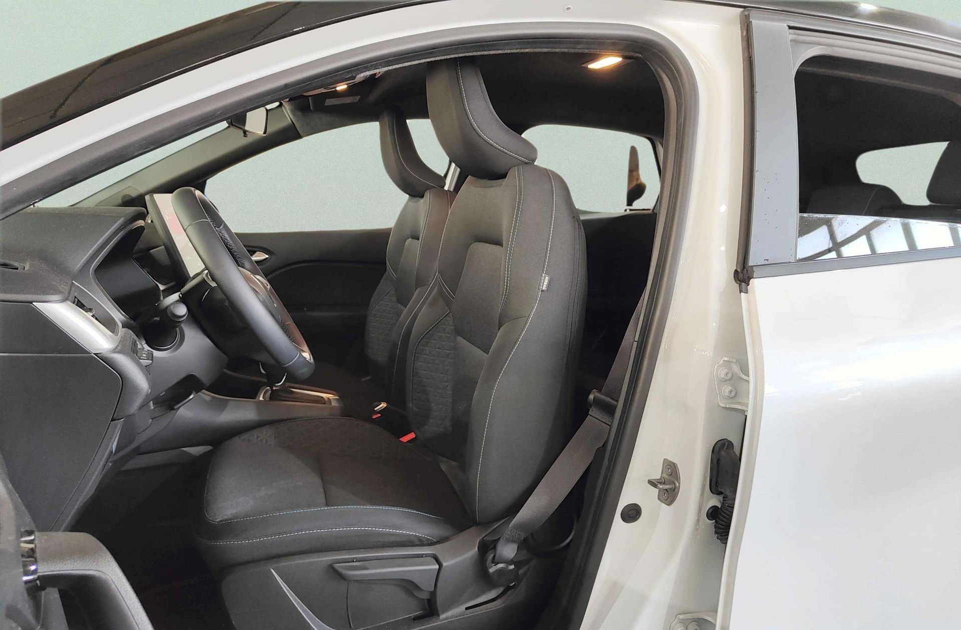 Renault Captur Evolution full hybrid E-Tech - foto 11