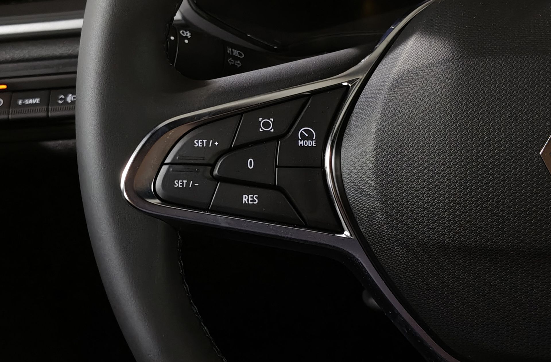 Renault Captur Evolution E-Tech full hybrid - foto 24