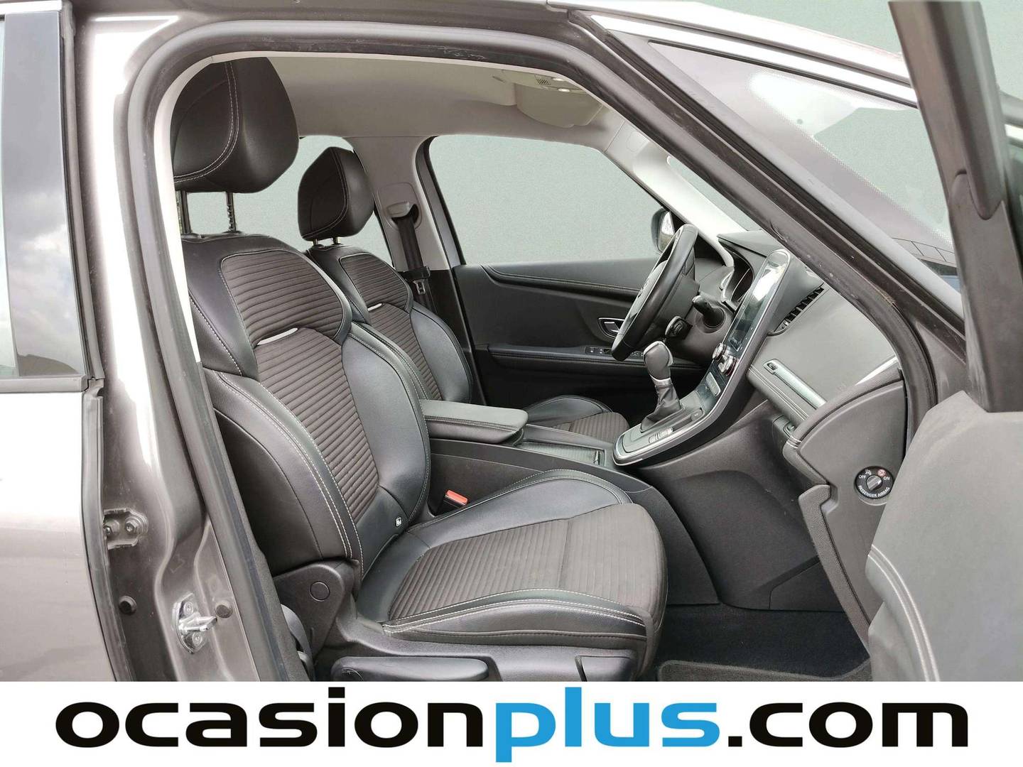 Renault Scénic Renault Scenic Zen TCe (140 CV) GPF EDC automático