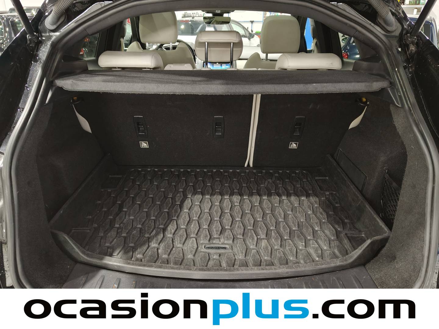 Foto Jaguar E-Pace Jaguar E-PACE 2.0D R-Dynamic S 4WD Auto (240 CV)