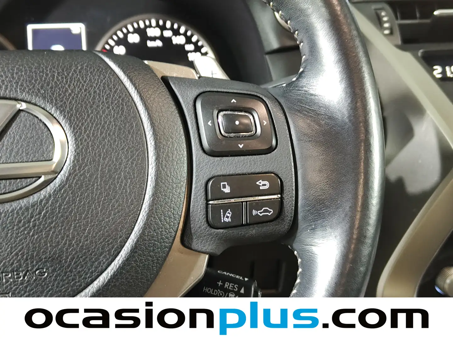 Foto Lexus NX Lexus NX 300h Business 2WD (197 CV)