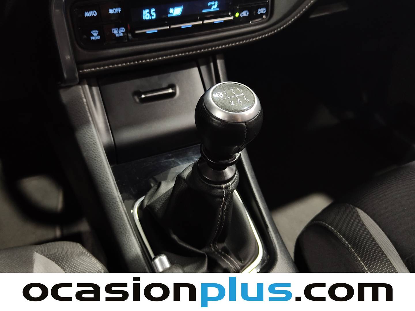 Toyota Auris Toyota Auris 120T Touring Sports Active (116 CV) de segunda mano