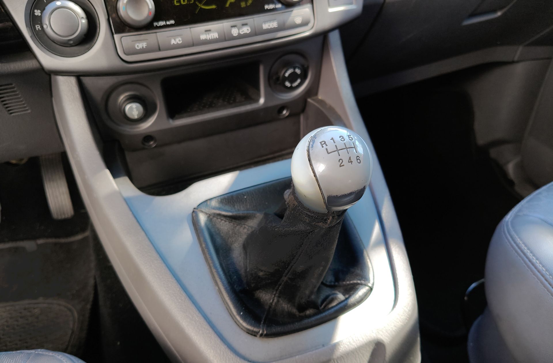 SsangYong Rodius D22T Limited 7 plazas - foto 5