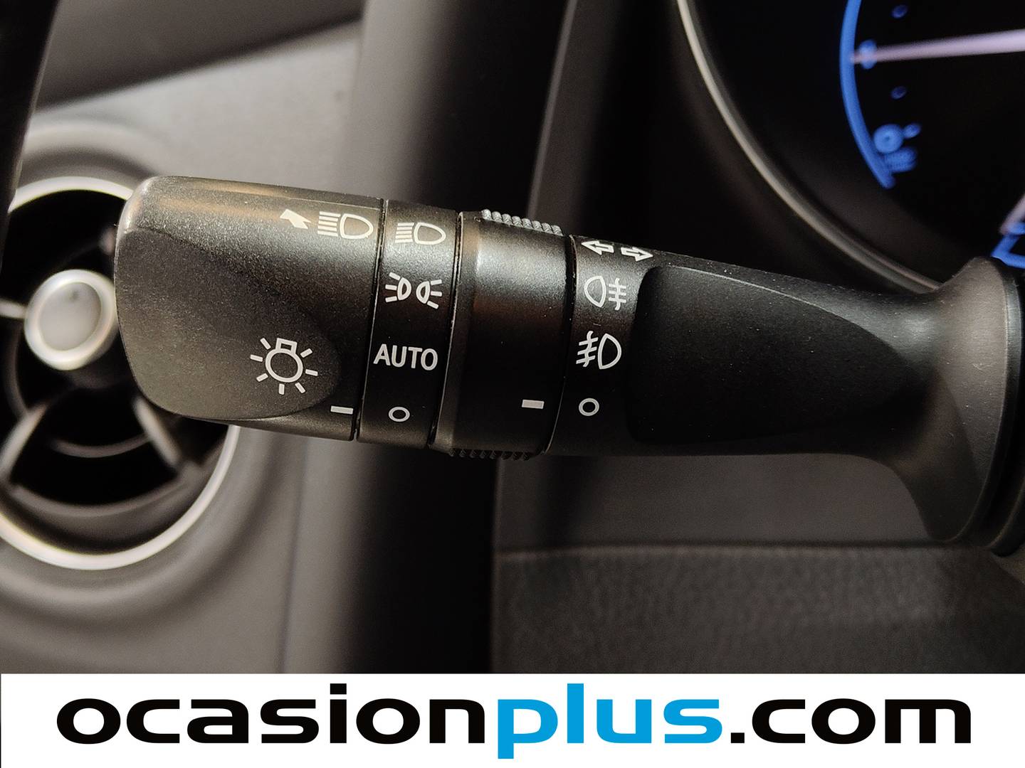 Acabados Toyota Auris Toyota Auris 120T Touring Sports Active (116 CV)