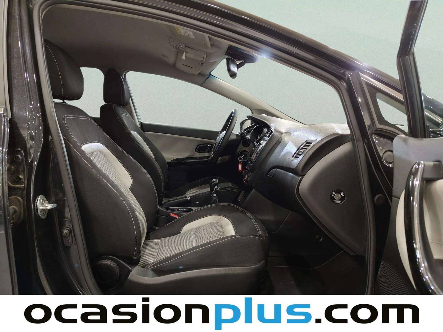KIA Ceed KIA Ceed 1.6 CRDi VGT x-Tech16 Eco-Dynamics (136 CV) al mejor precio