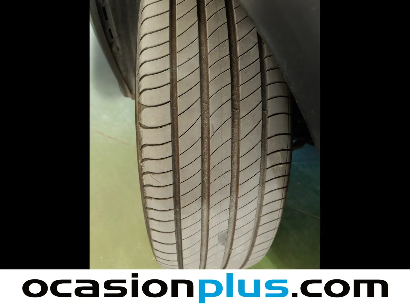 Foto Peugeot 5008 Hybrid Peugeot 5008 Hybrid 1.2 Allure eDCS6 (136 CV)