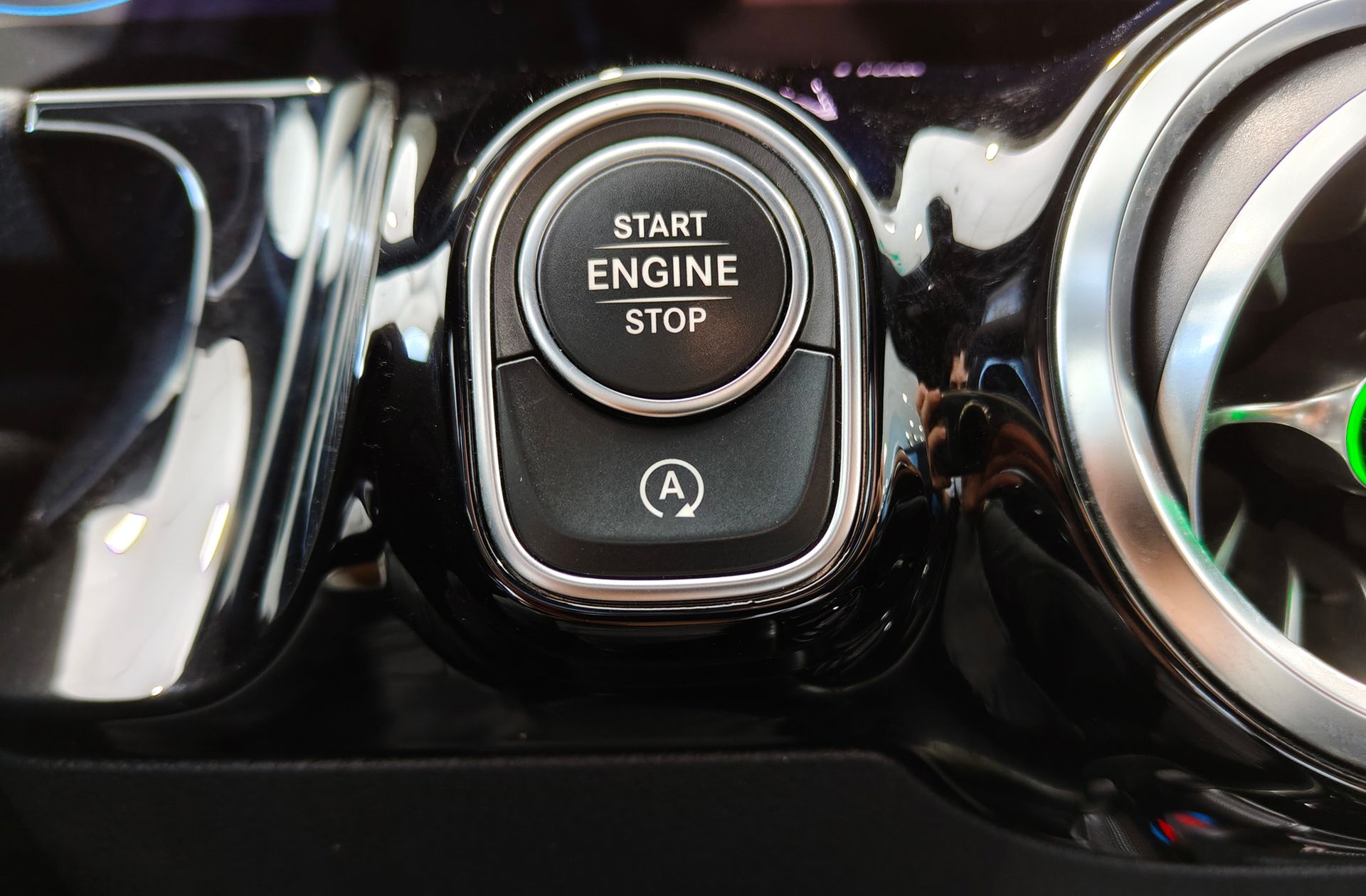 Mercedes-Benz GLA 200 Pack AMG - foto 40