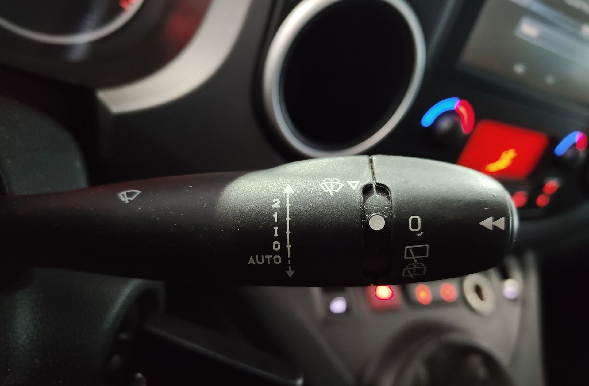 Peugeot Partner Tepee BlueHDi 100 Adventure Edition - foto 26