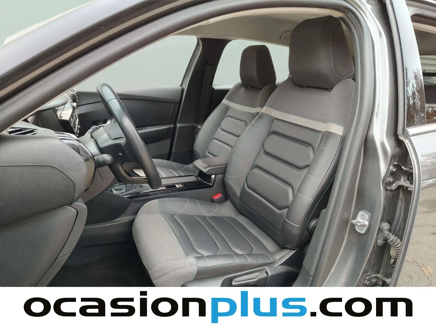 Foto Citroën C4 Citroen C4 PureTech 130 S&S Shine (130 CV)