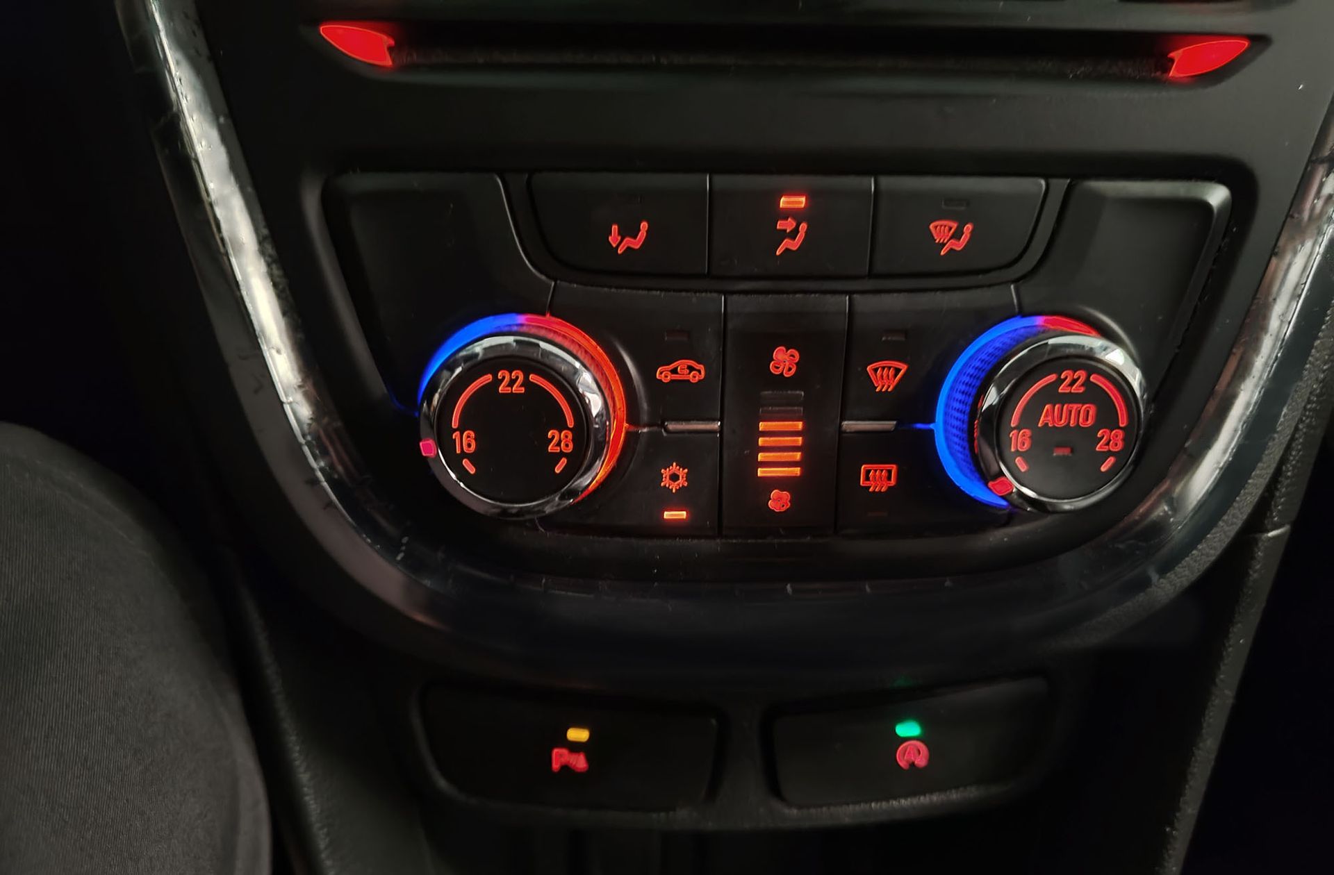 Opel Mokka 1.6 CDTi Color Edition 4x2 - foto 25