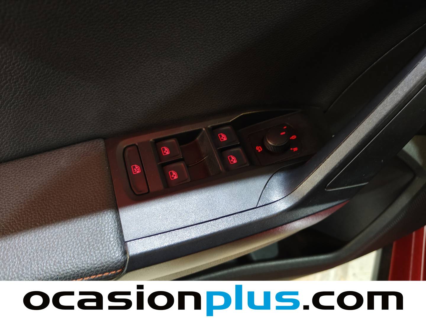 Foto Seat Arona SEAT Arona 1.5 TSI S&S FR XL DSG (150 CV)