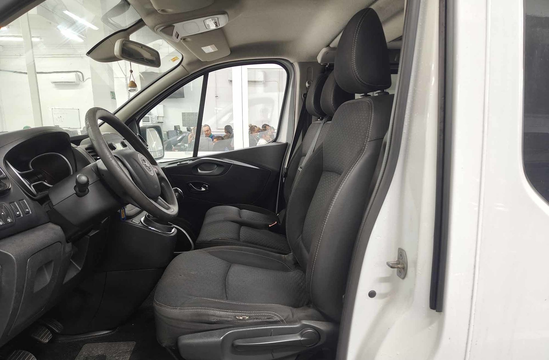 Opel Vivaro Combi 1.6 CDTI L2 2.9t - foto 10