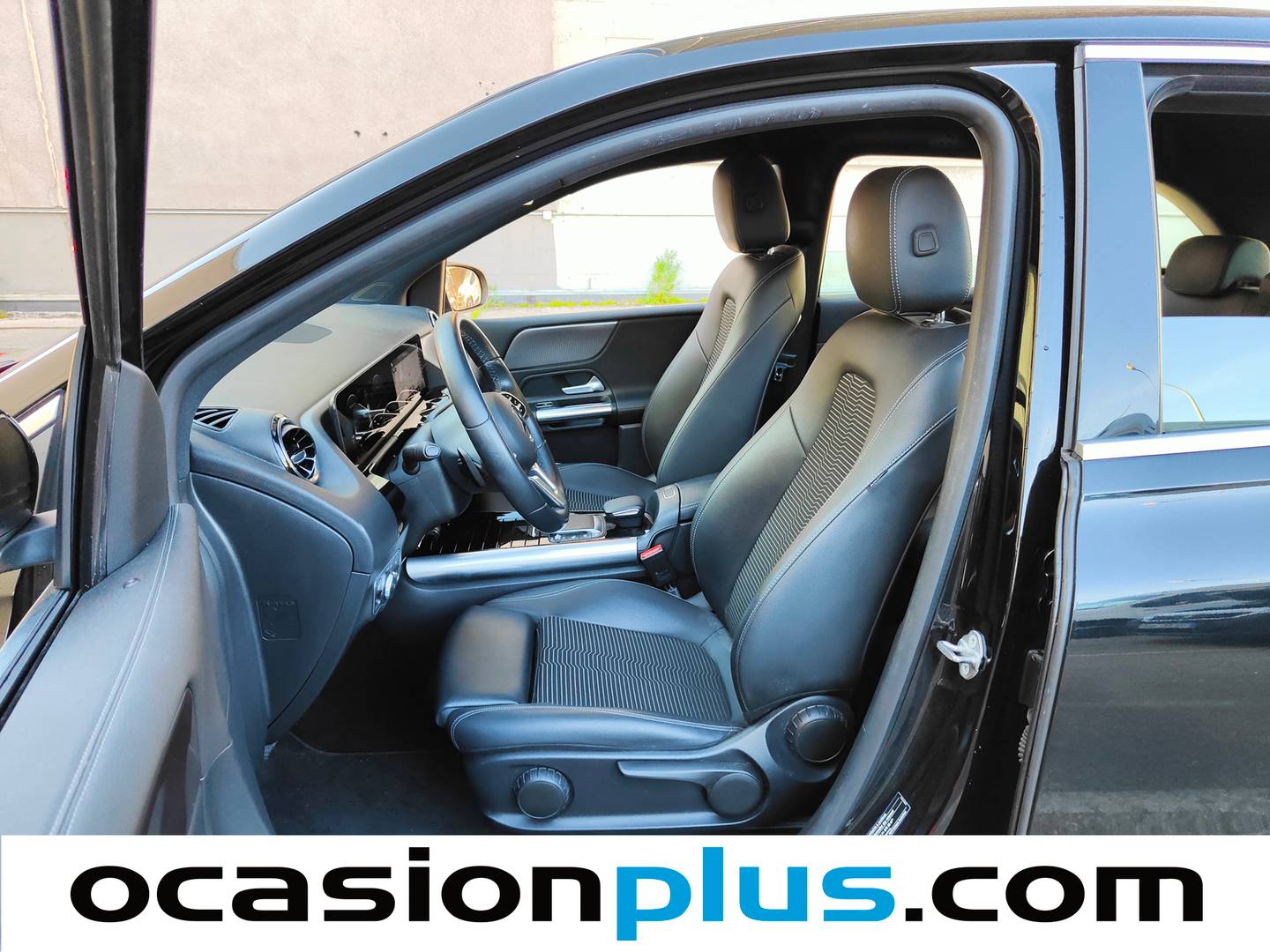 Foto asientos delanteros Mercedes Clase B Mercedes-Benz Clase B 200 d (150 CV)