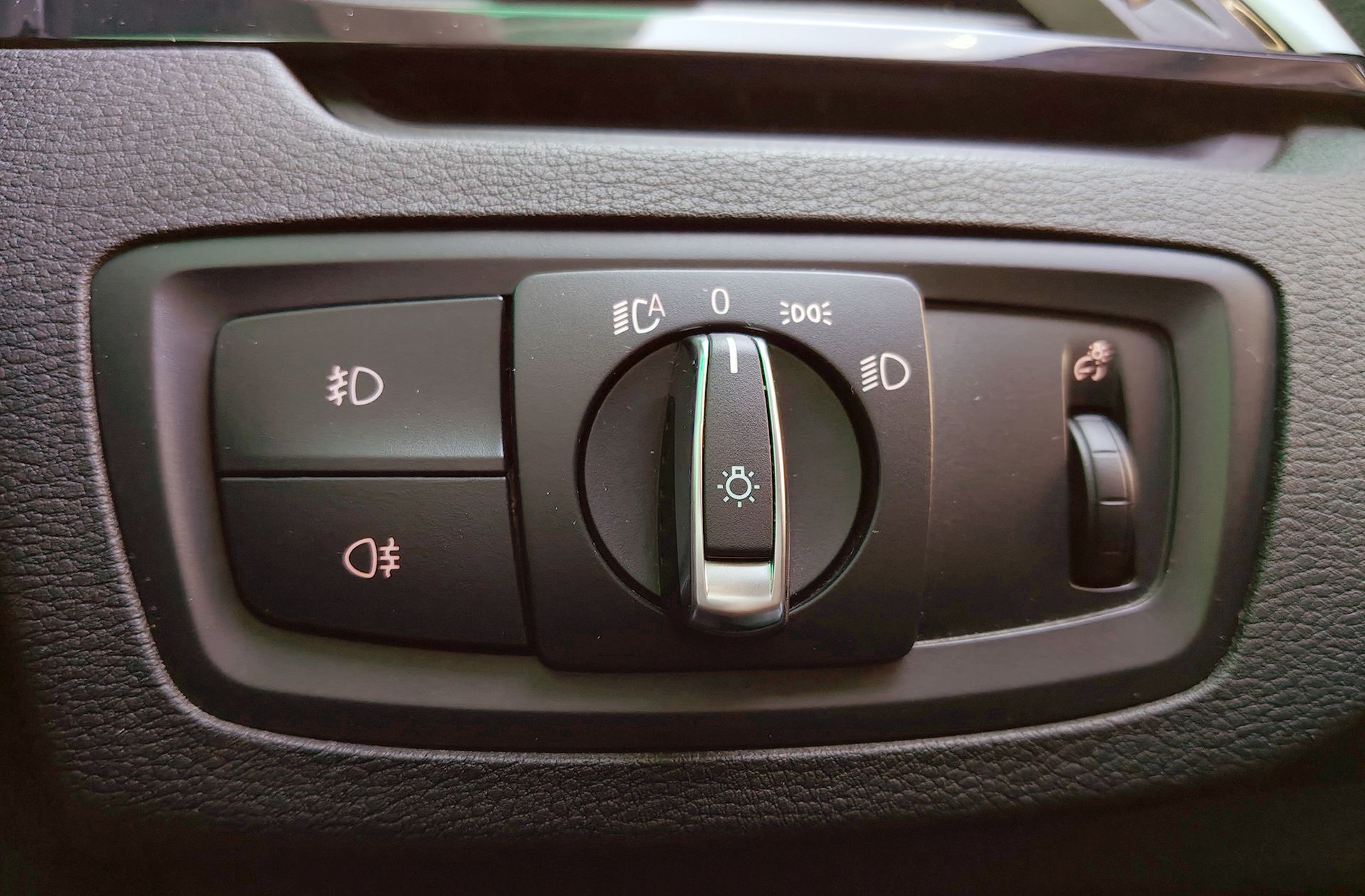 BMW X1 sDrive18d - foto 11