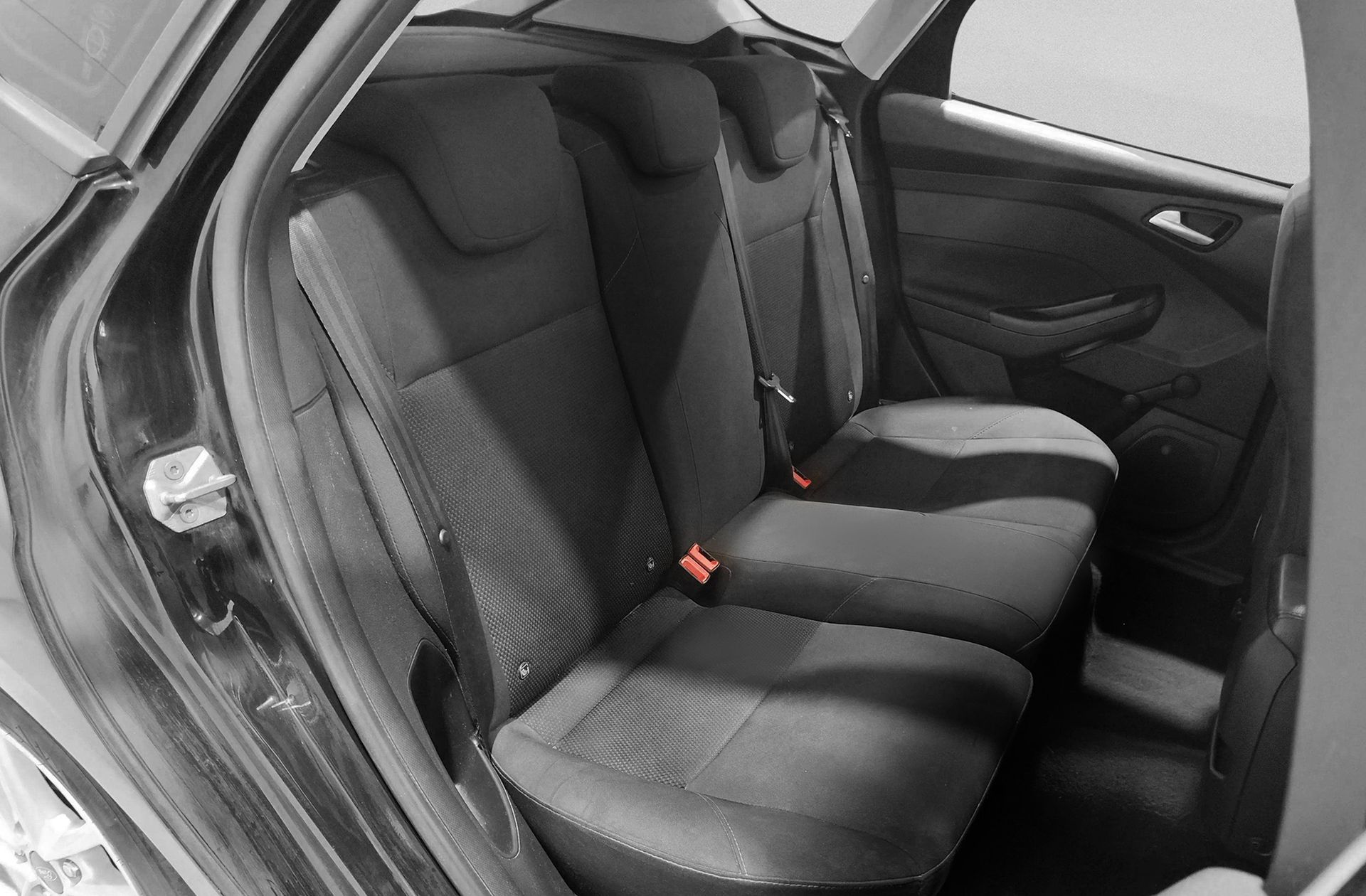 Ford Focus 1.5 TDCi Trend+ Powershift - foto 15