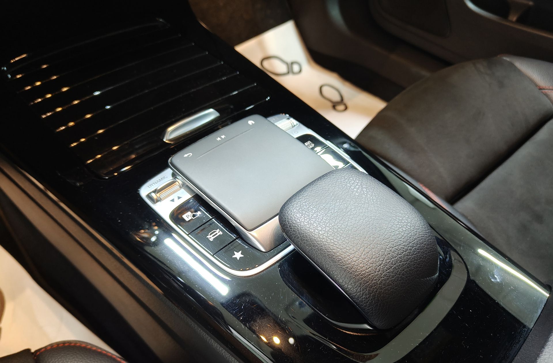 Mercedes-Benz Clase A 180 d Pack AMG - foto 35